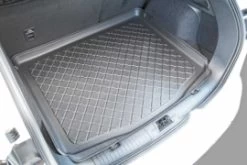 Kofferbakmat Ford Kuga III / Kuga III Hybrid SUV/5 04.2020-heden / Ford Kuga III Plug-in Hybrid SUV/5 04.2020-heden 14 Kofferbakmat Ford Kuga III / Kuga III Hybrid SUV/5 04.2020-heden / Ford Kuga III Plug-in Hybrid SUV/5 04.2020-heden -Mijn auto-onderdelenwinkel naar de jouwe. 64f41718d9c9d5d1e1a9a3250ae89246be6b2a7a